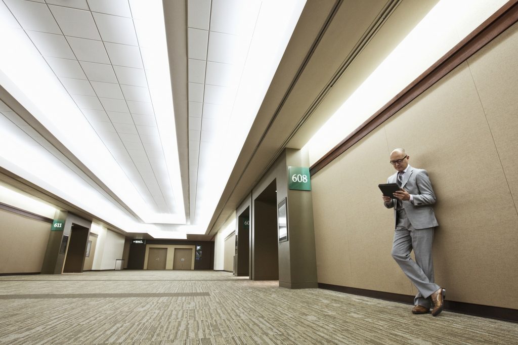 Világításkorszerűsítés ipari és céges partnereknek | Smart Electric Hungary